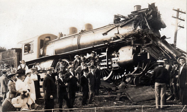 TrainWreck_Perth1910