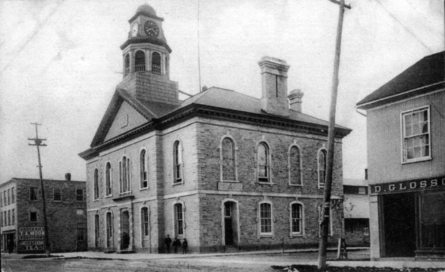 townhallMoonGlossop